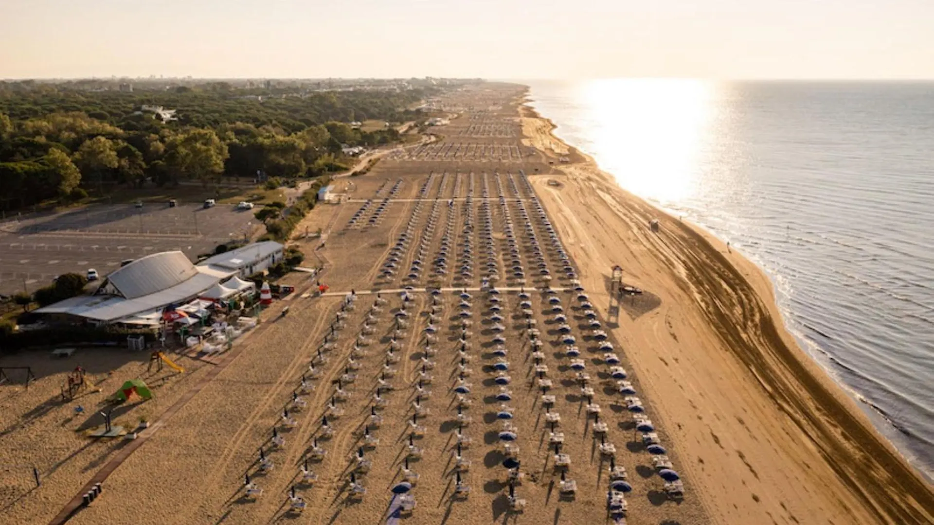 Beachfront Two-Room Apartment For 5 Guests Bibione