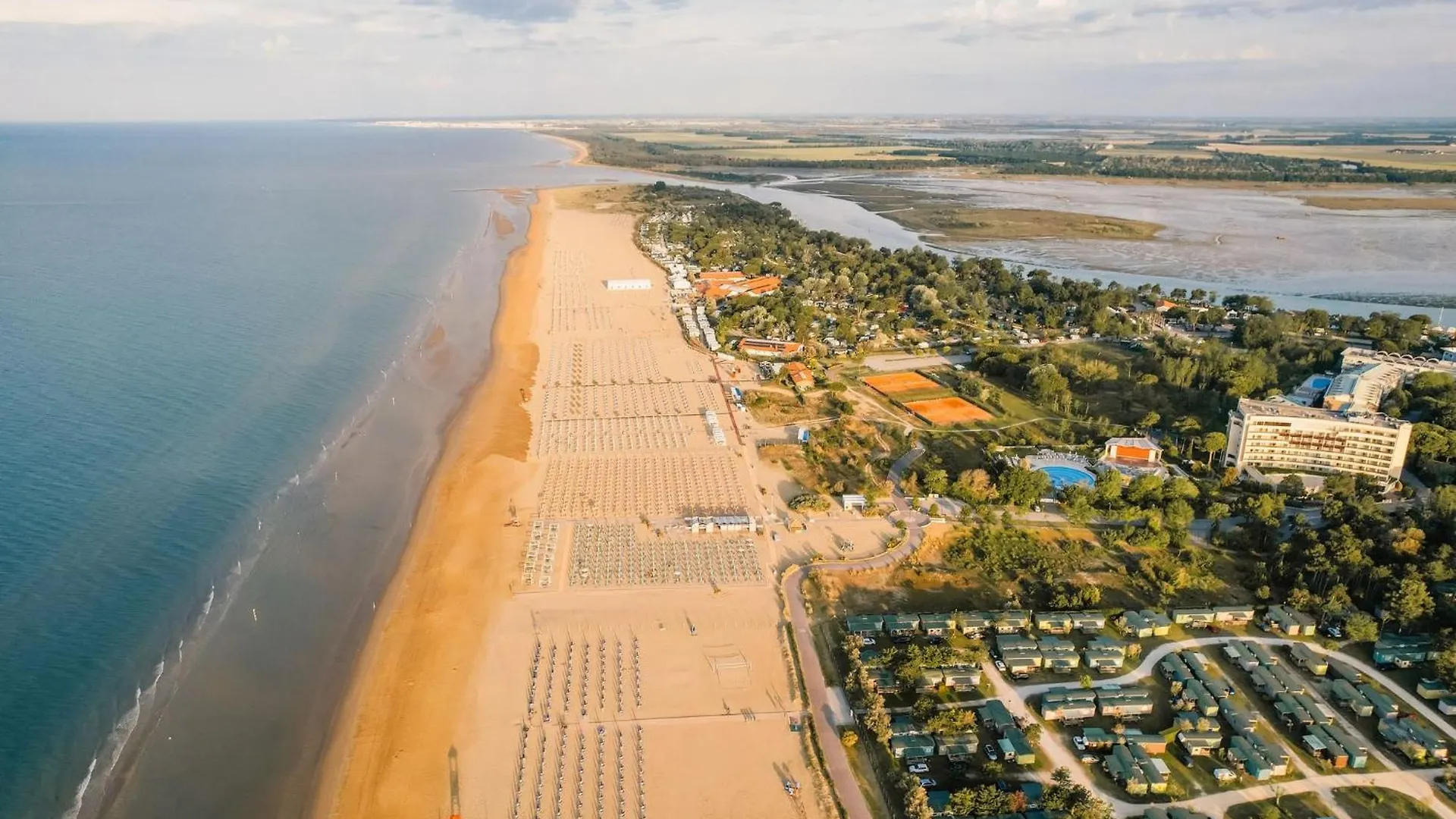 Beachfront Two-Room Apartment For 5 Guests Bibione 0*,  Italy