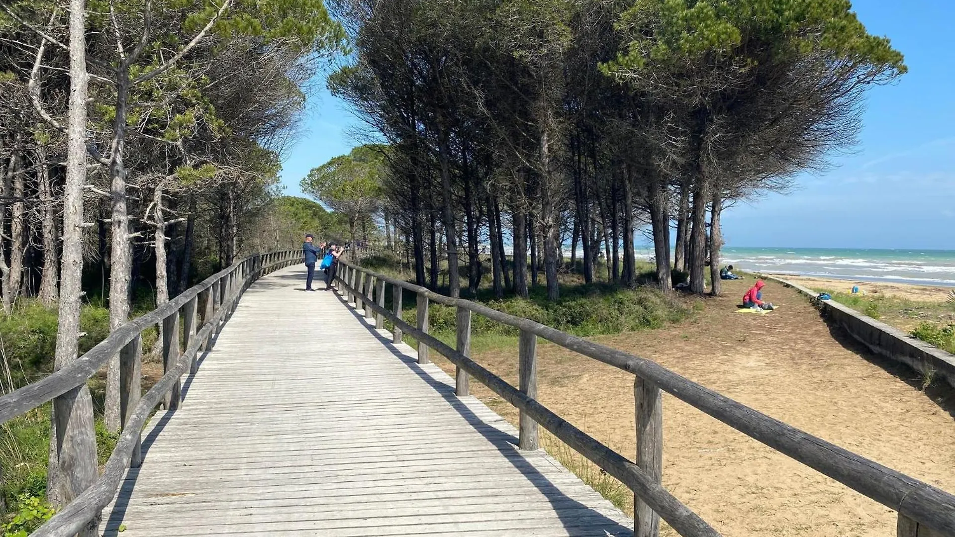 Beachfront Two-Room Apartment For 5 Guests Bibione Italy